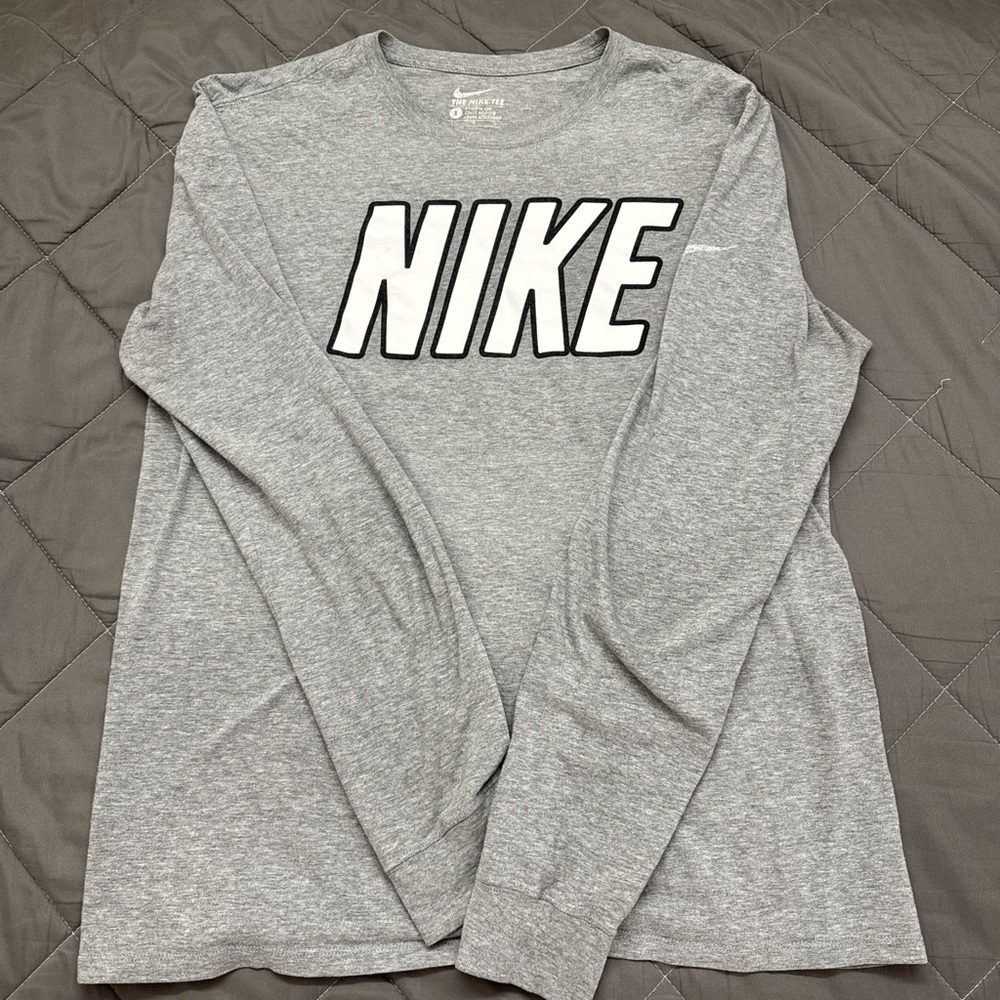 Nike Gray Long Sleeve Tee